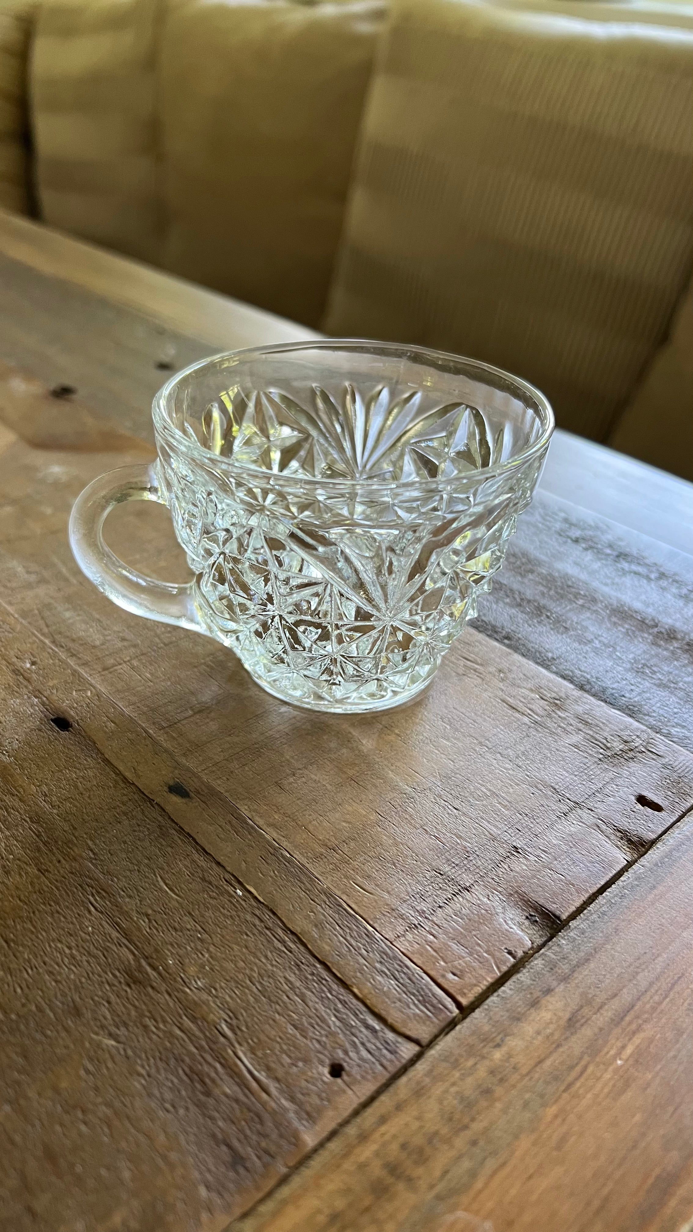 Bålset, pressglas, 16 delar