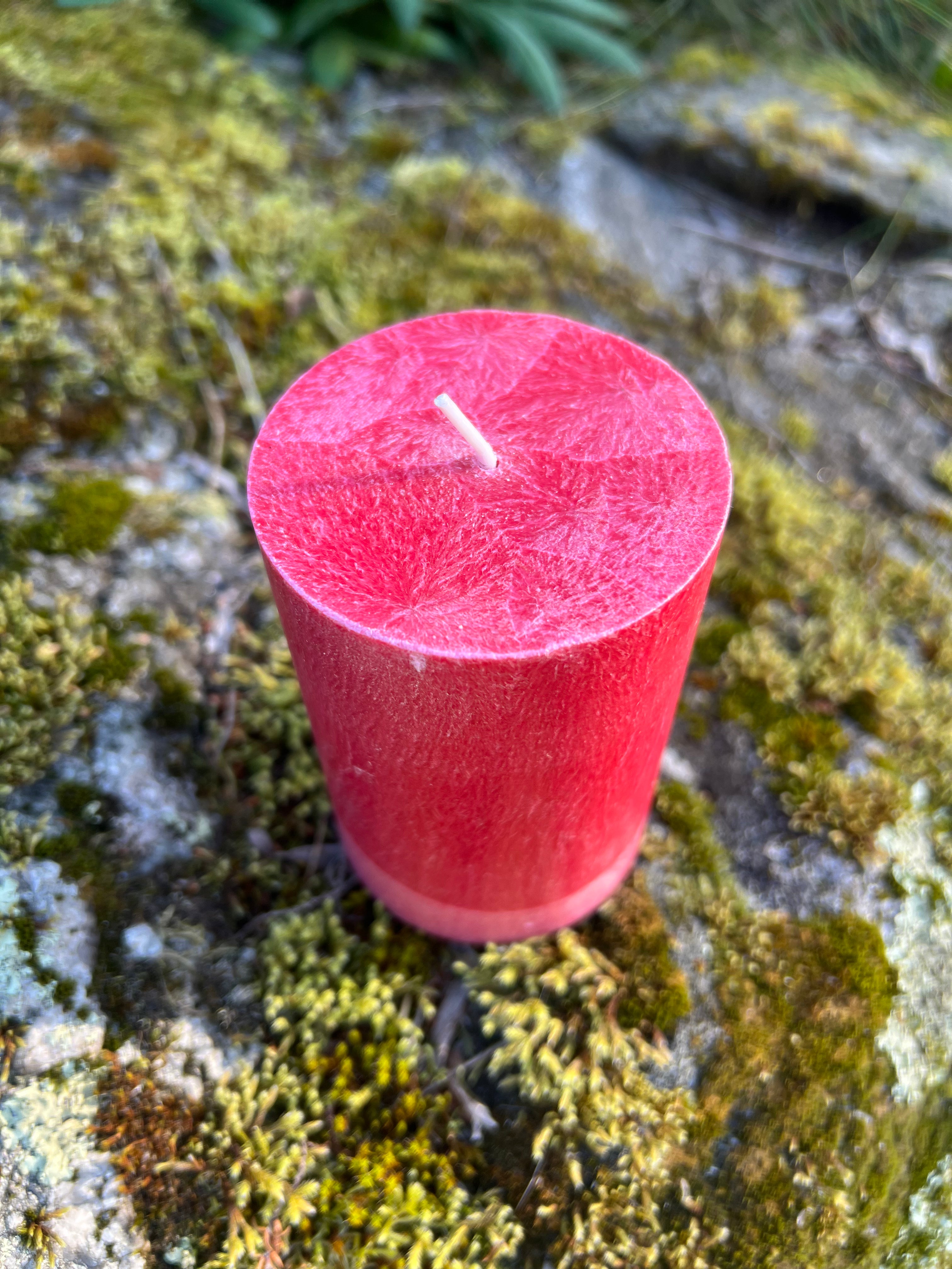 Blockljus Shea (Plant-Based) Liljeholmen, Röd